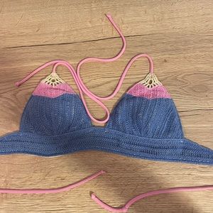 Victoria’s Secret crochet blue/pink bikini top